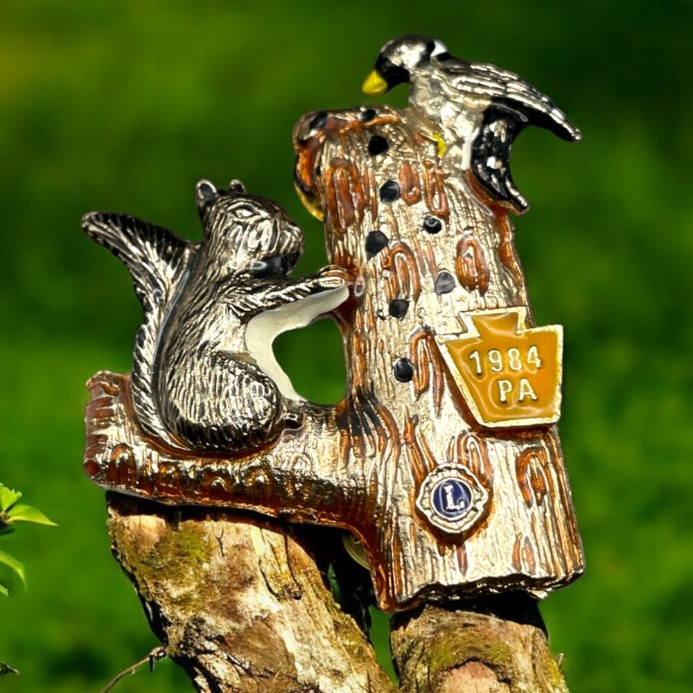 Vintage Signed 1984 PA Squirrel & Bird on a Branch Brooch Shiny Enamel Pin Lions